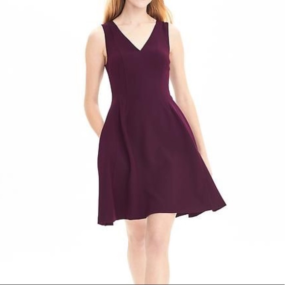Banana Republic Dresses & Skirts - Close to new condition banana republic dress